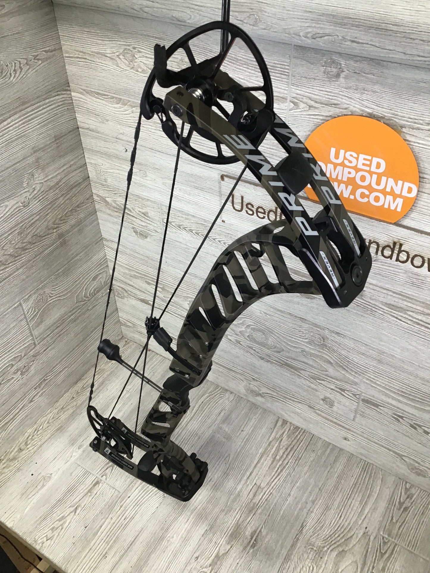 Brand New Prime Revex 4 Right handed 29/70# Morel Scar