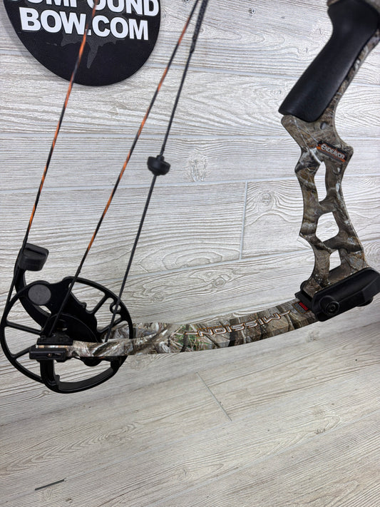 Used Mission Endeavor Right Hand Camo PKG