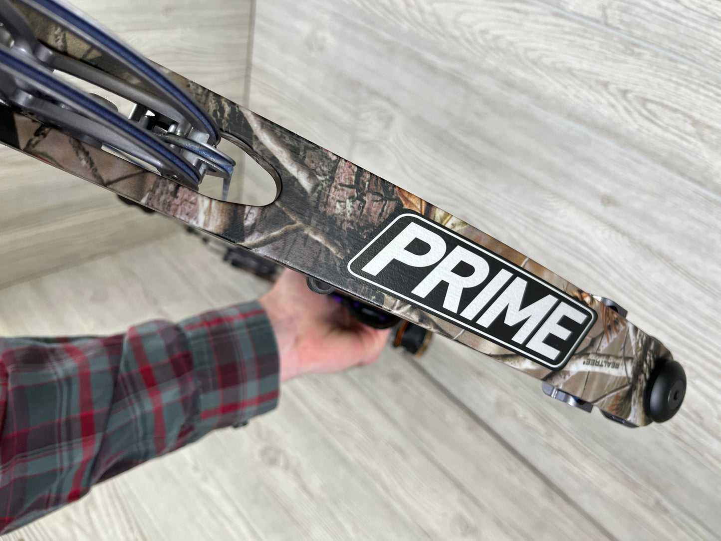 Used Prime Defy RH 29" 50-60# PKG