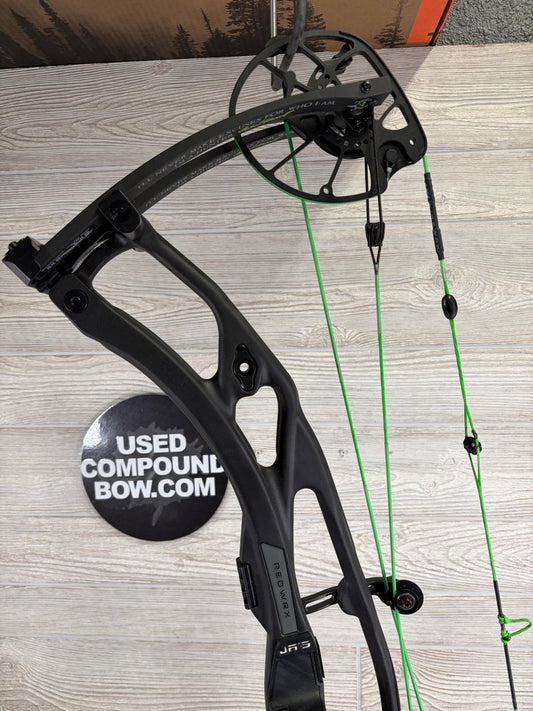 Hoyt RX-10 Ultra RH Bone Collector Edition 65-75# 26-31" Draw