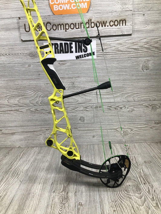 Used Mathews Title 38 (Gen 2)Yellow Right Handed Target Bow