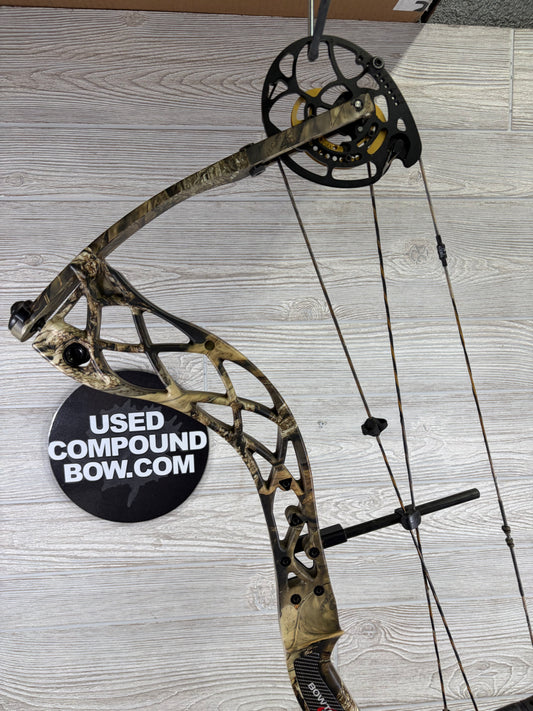 Bowtech Carbon Icon Right Handed 60-70# Camo