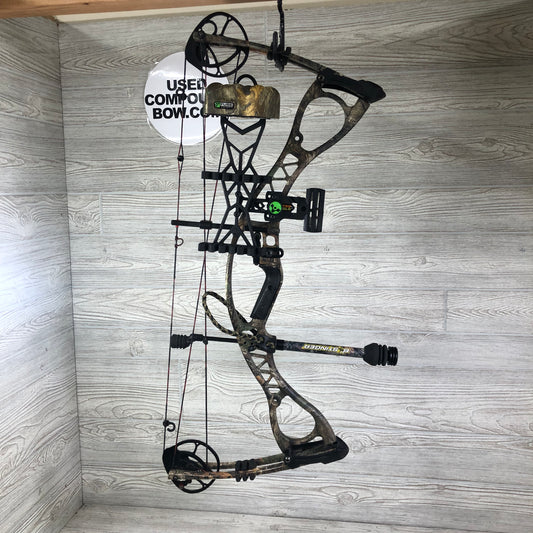 Used Hoyt Charger RH Camo 28.5" 60-70# Package