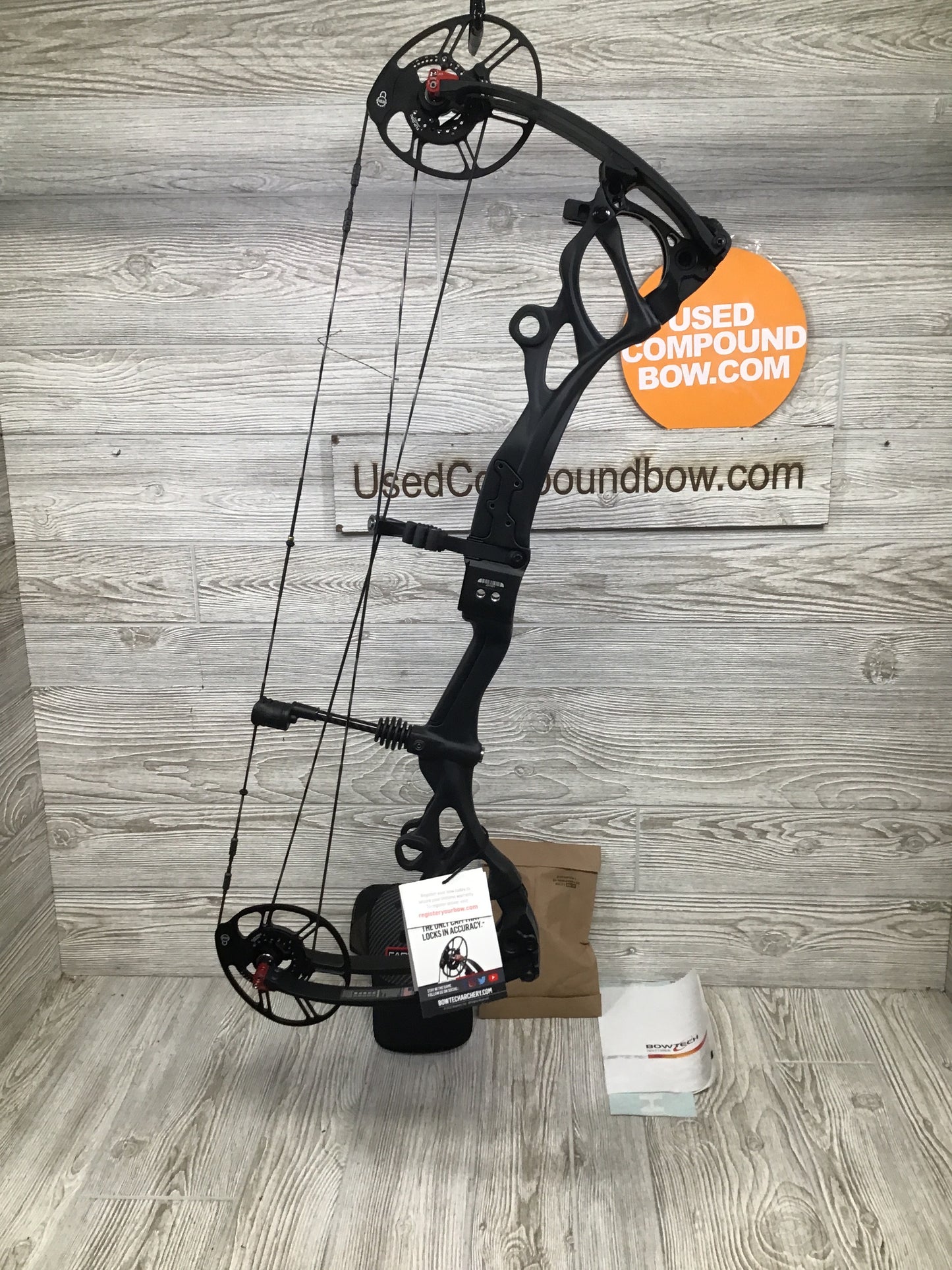 Bowtech Carbon One 60-70# Right Handed Black BRAND NEW W/WARRANTY
