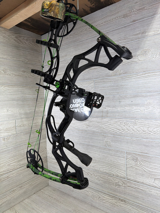 Hoyt Klash Right Handed 18-29" 15-70lbs Bow Pkg
