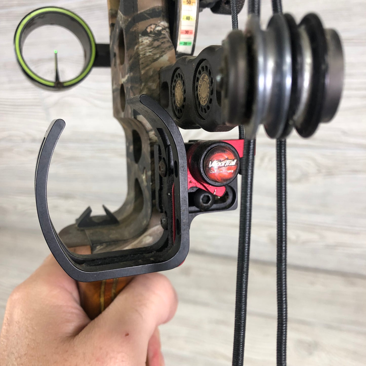 Mathews DXT right hand package 60-70# 27" DL