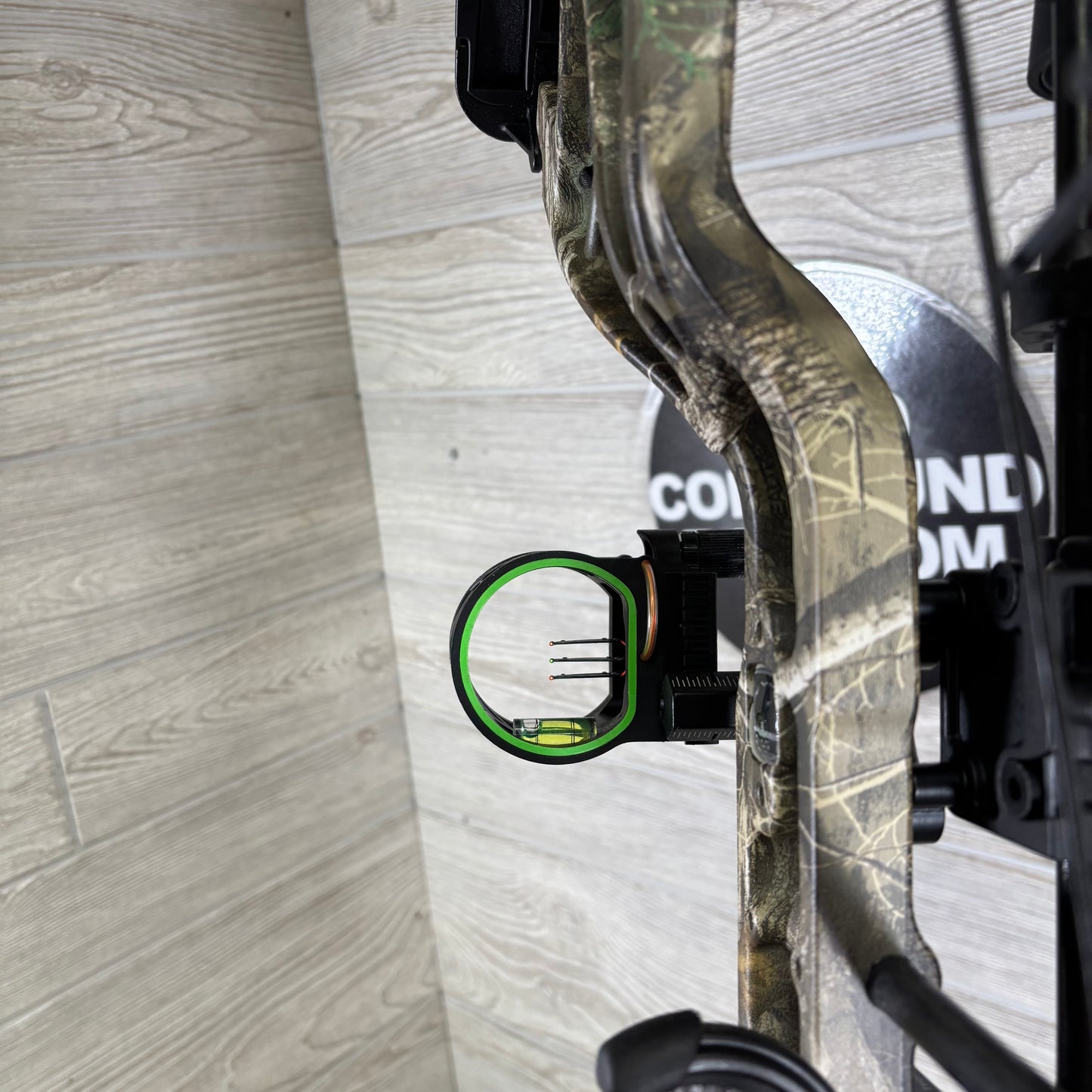 Bear Species LD Right Handed Bow Pkg