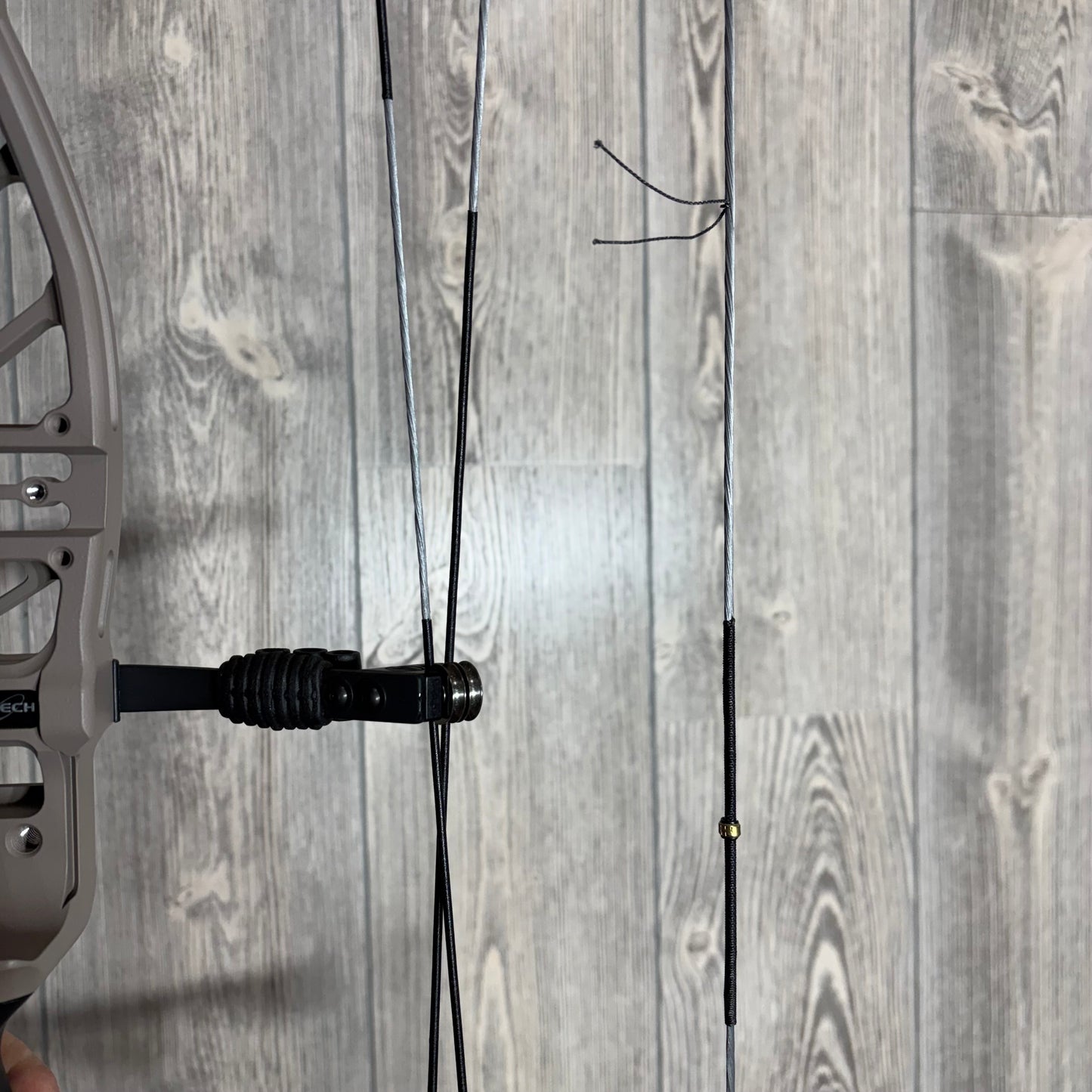 Bowtech Proven 34 LD RH Sandstone 70#