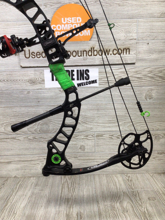 Mathews Z3 Right Handed Bow Package Black 27.5" 50-60lbs