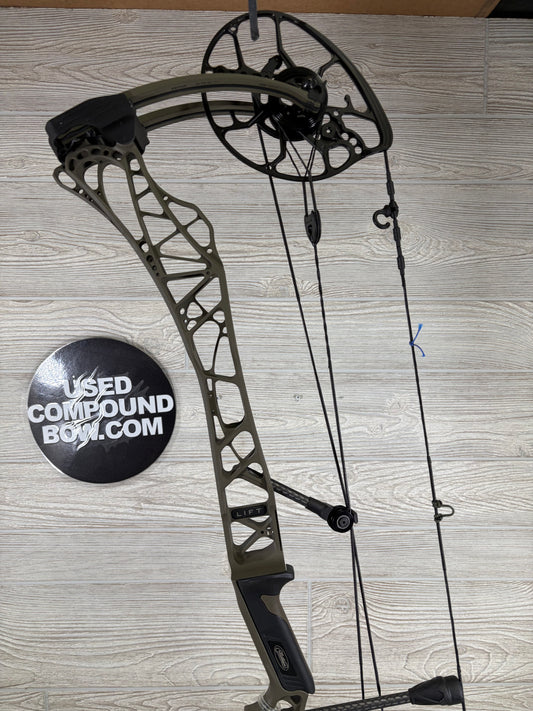 Used Mathews Lift X 29.5 Right Hand Ambush Green