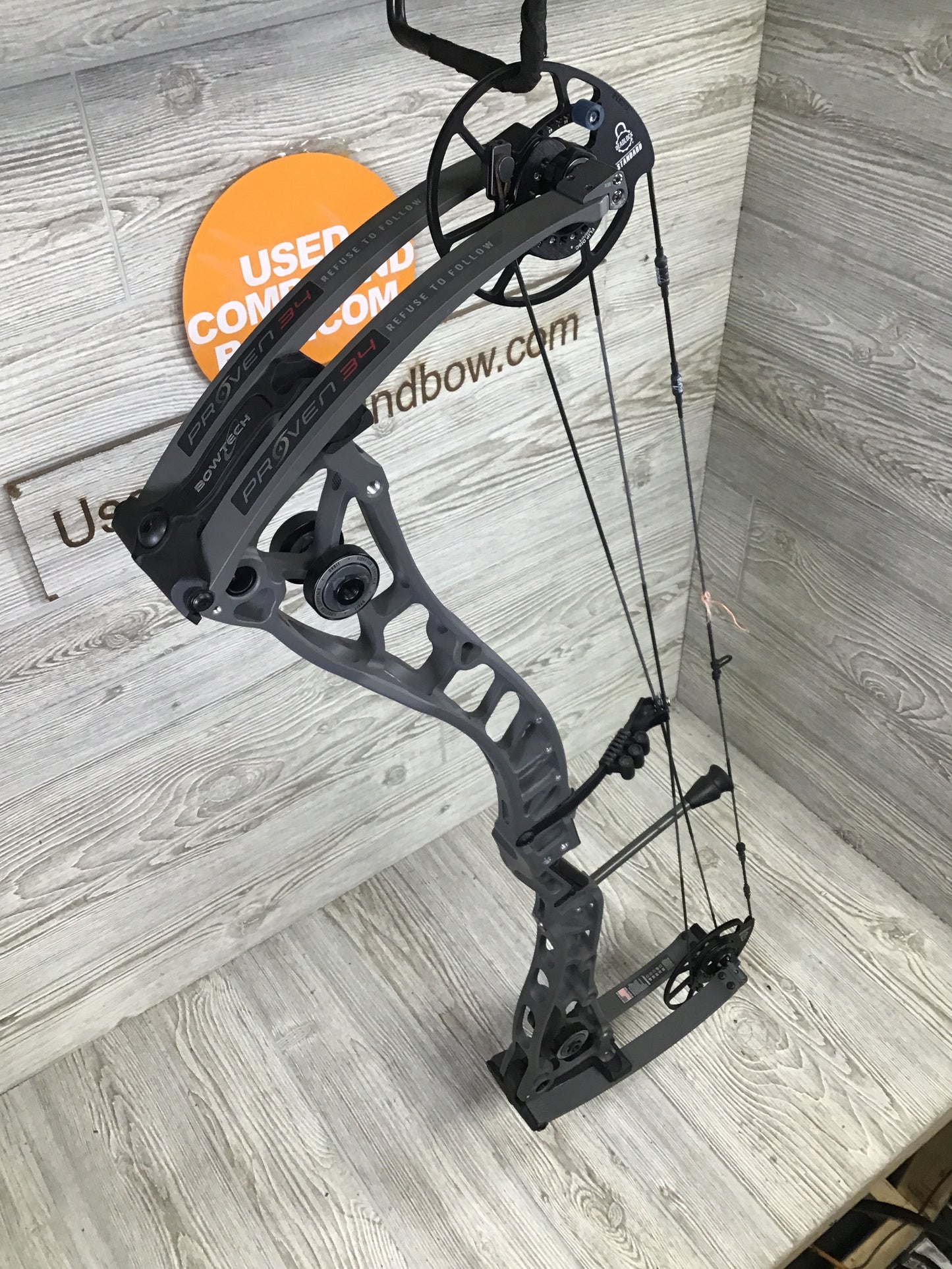 Bowtech Proven 34 Smoke Grey Medium Cam Left Handed 25-30" 60-70lbs