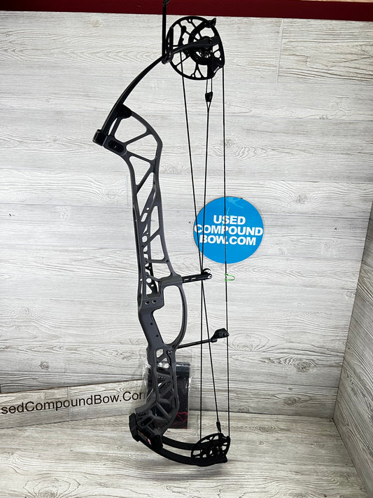 Hoyt Concept X 40 Left Hand Tombstone 60#