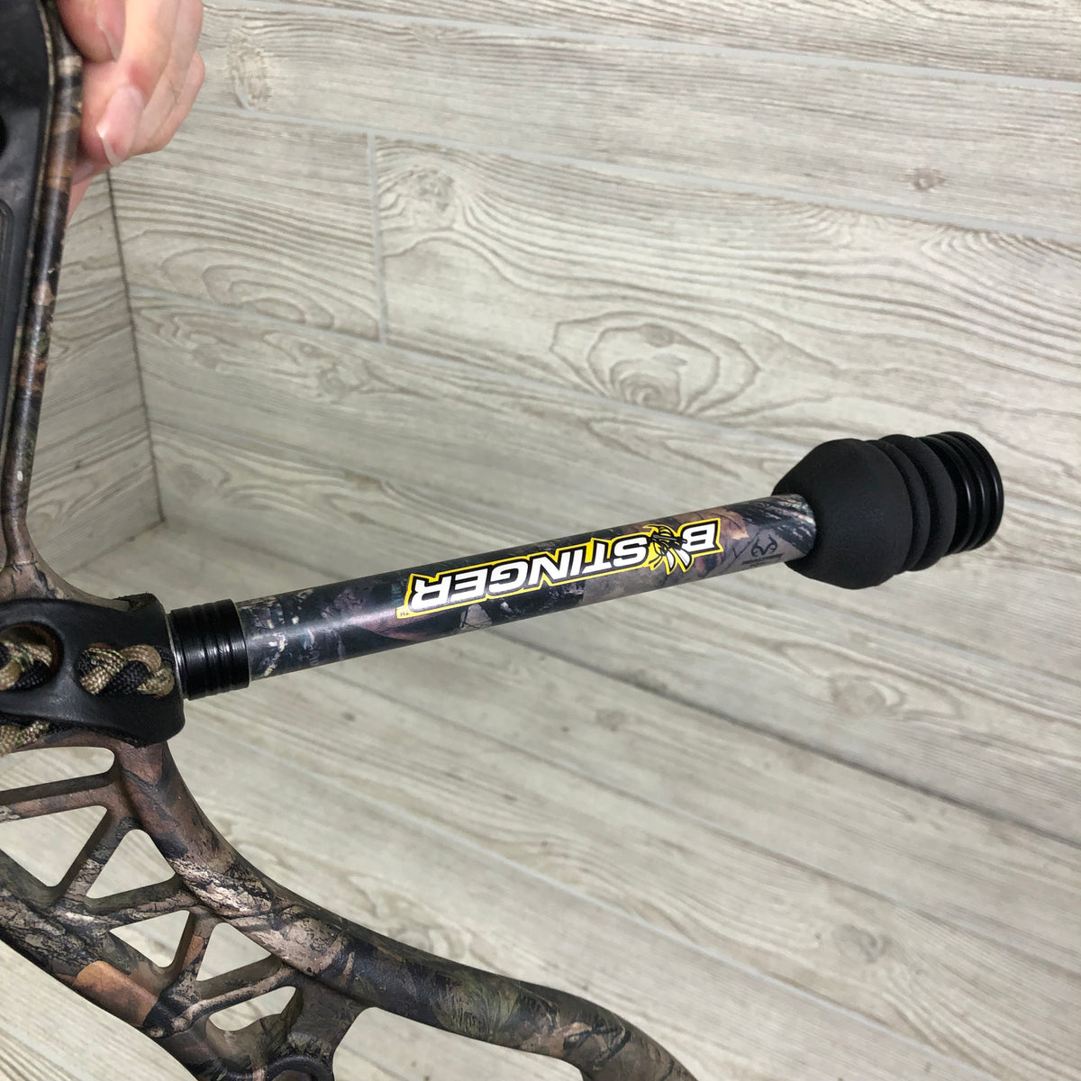 Used Hoyt Charger RH Camo 28.5" 60-70# Package
