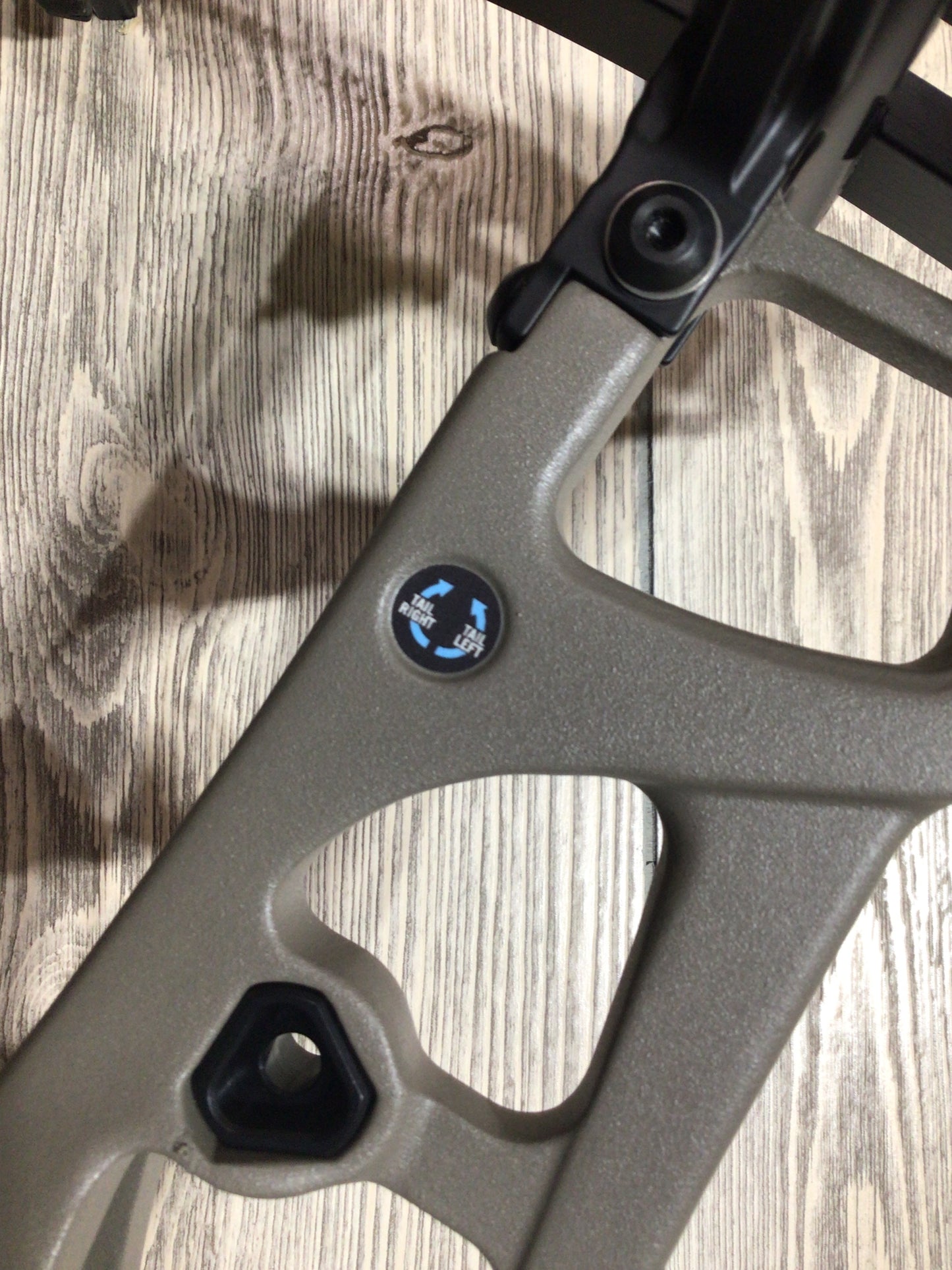 Used Elite Eon Carbon Sienna Brown RH 70lbs