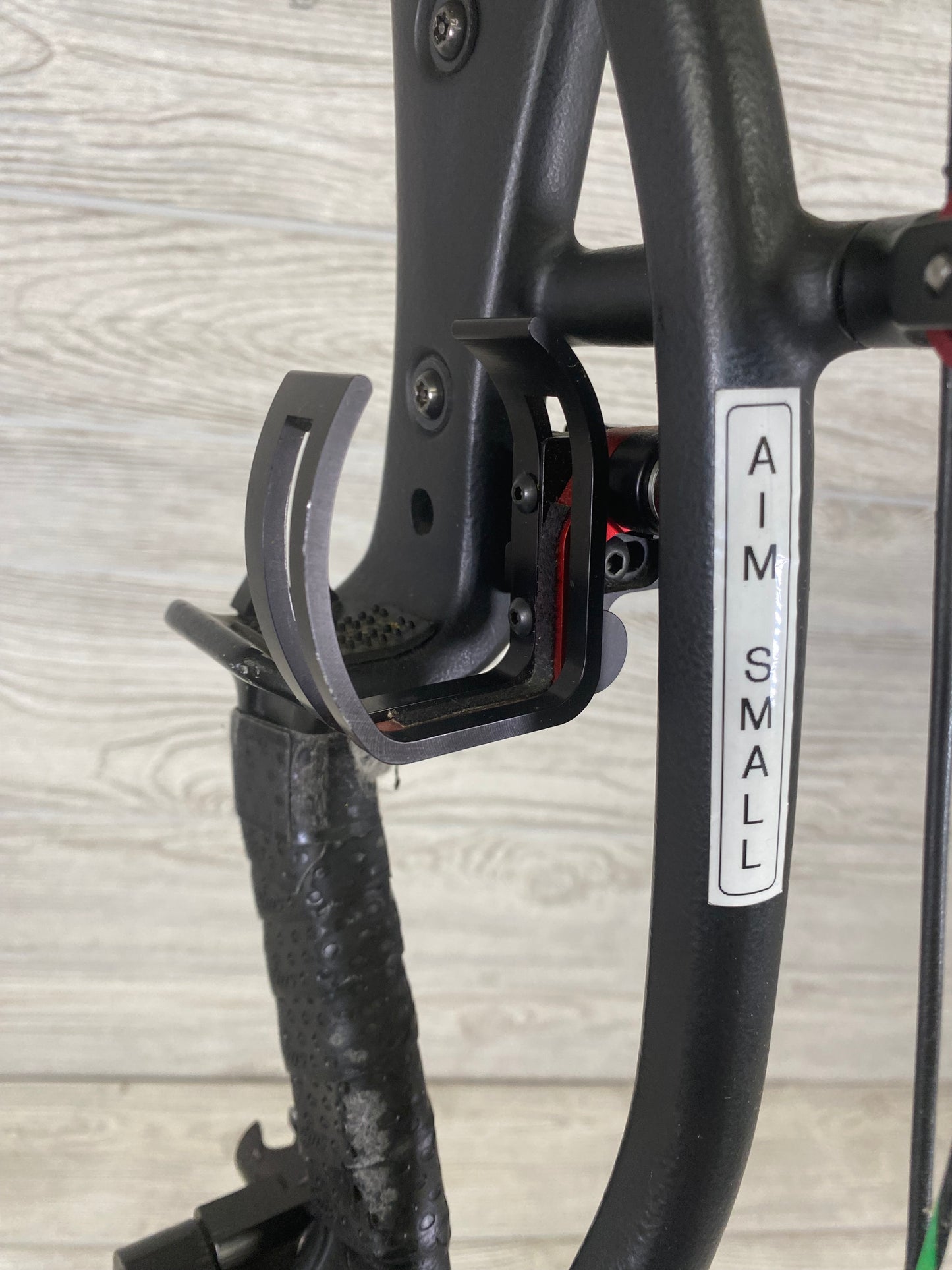 Used Hoyt Carbon Matrix #2 RKT 28.5" 60-70#