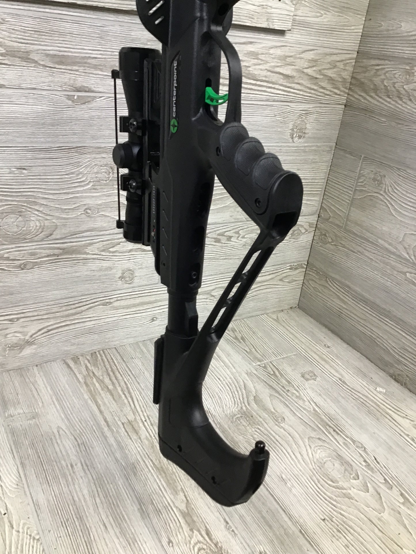 CenterPoint Dagger 405