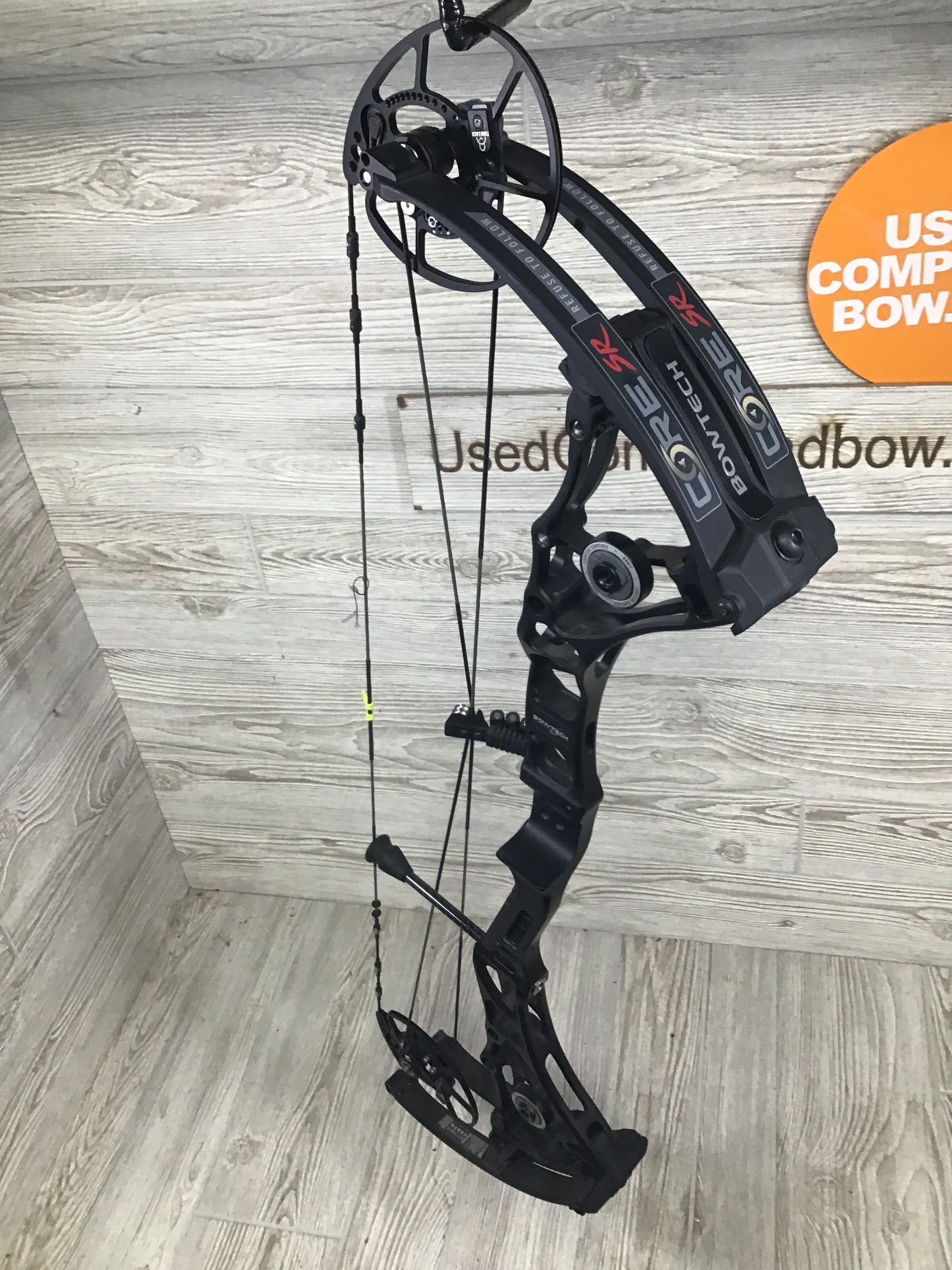 Used Bowtech Core SR 60-70lbs left Hand Black