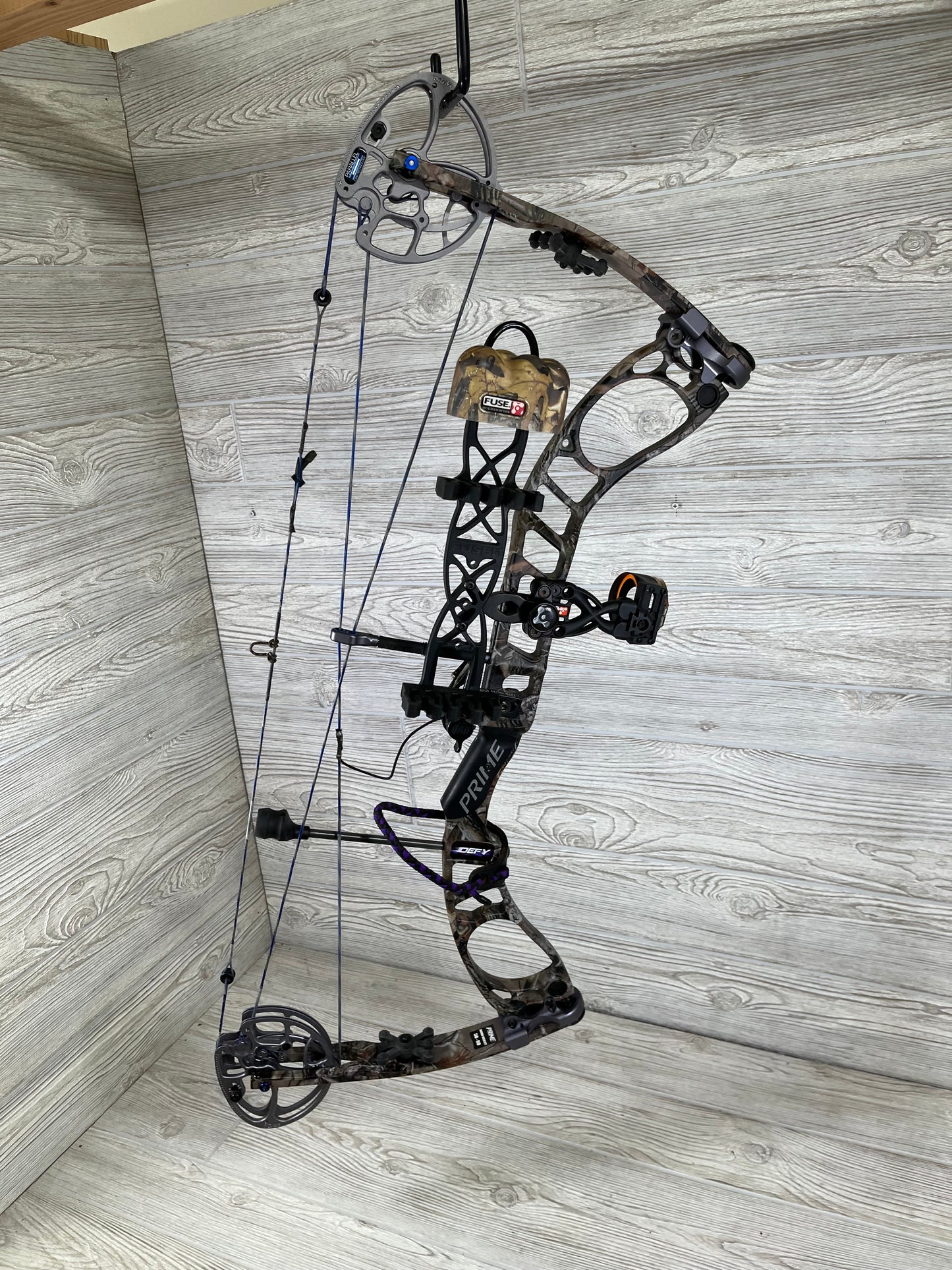 Used Prime Defy RH 29" 50-60# PKG