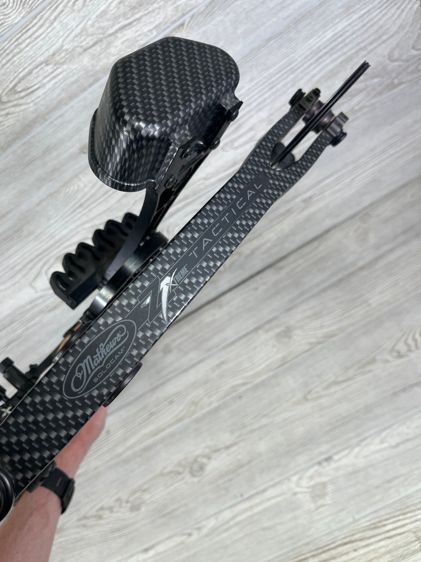 Used Mathews Z7 Xtreme TACTICAL 25.5" 70lb RH Bow Pkg