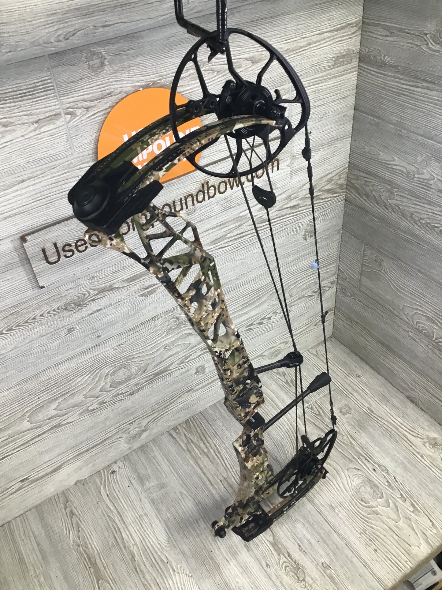 Used Mathews Lift XD Left Handed 33/75 Subalpine