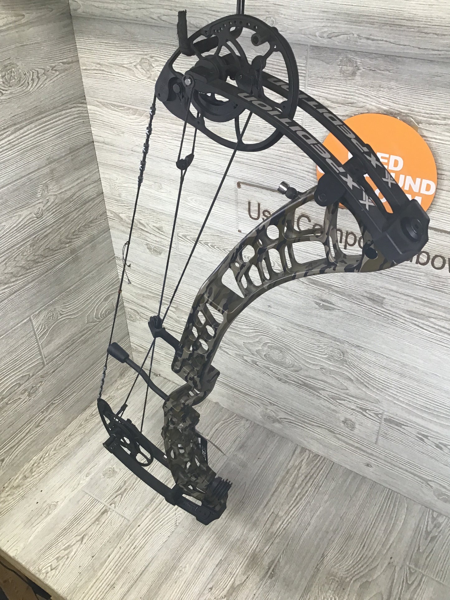 New Xpedition Xlite 31 60-70# Mossy Oak Bottomlands Right Handed