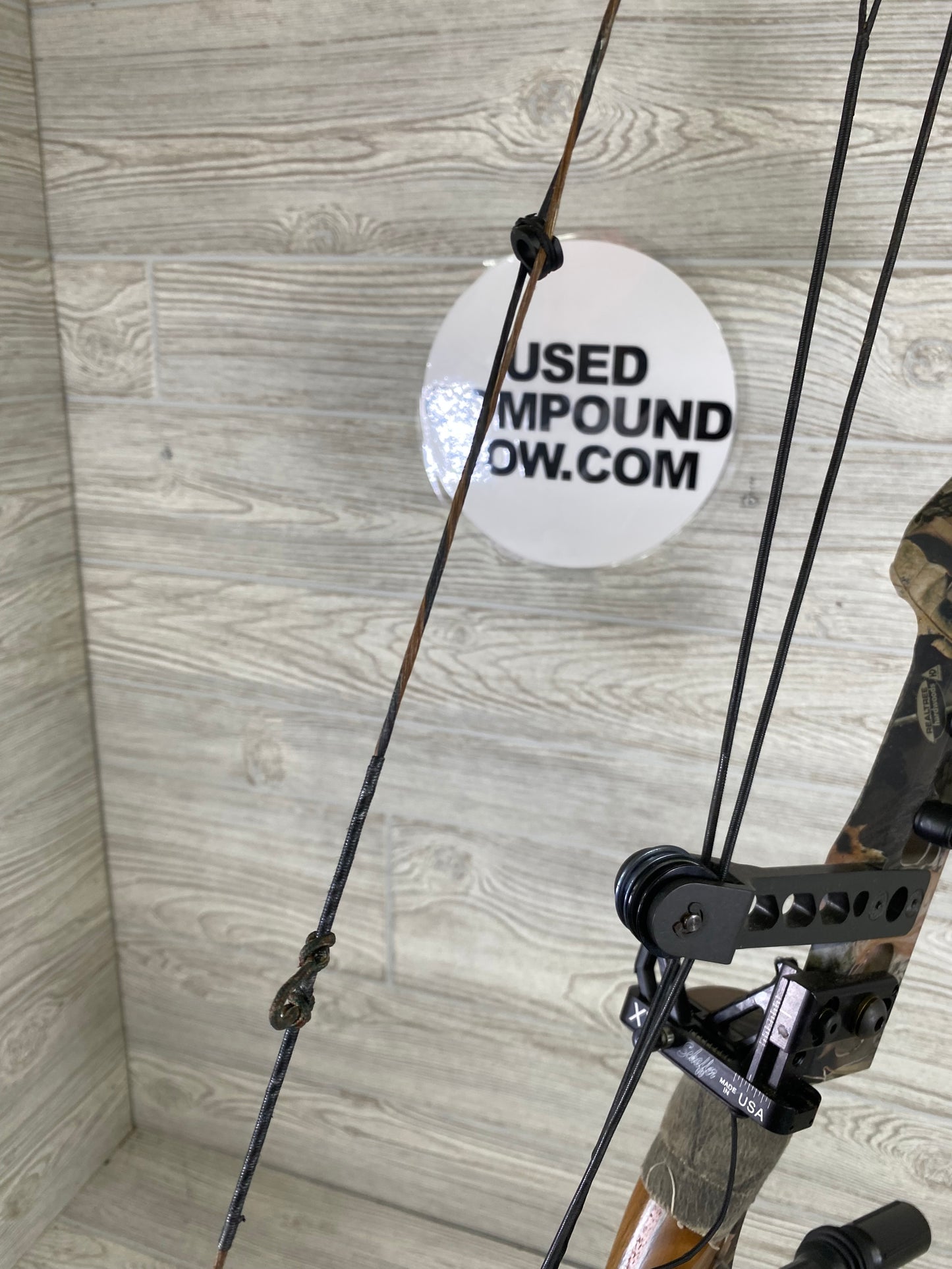 Mathews Outback 29" 70lb Right Handed Bow package