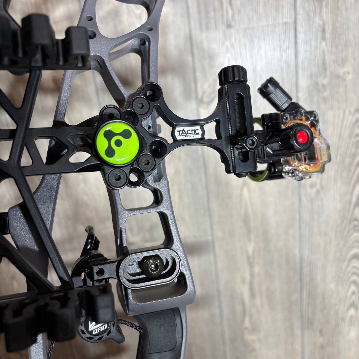 Used Hoyt Alpha AX-2 29 Tombstone RH 70lb Package