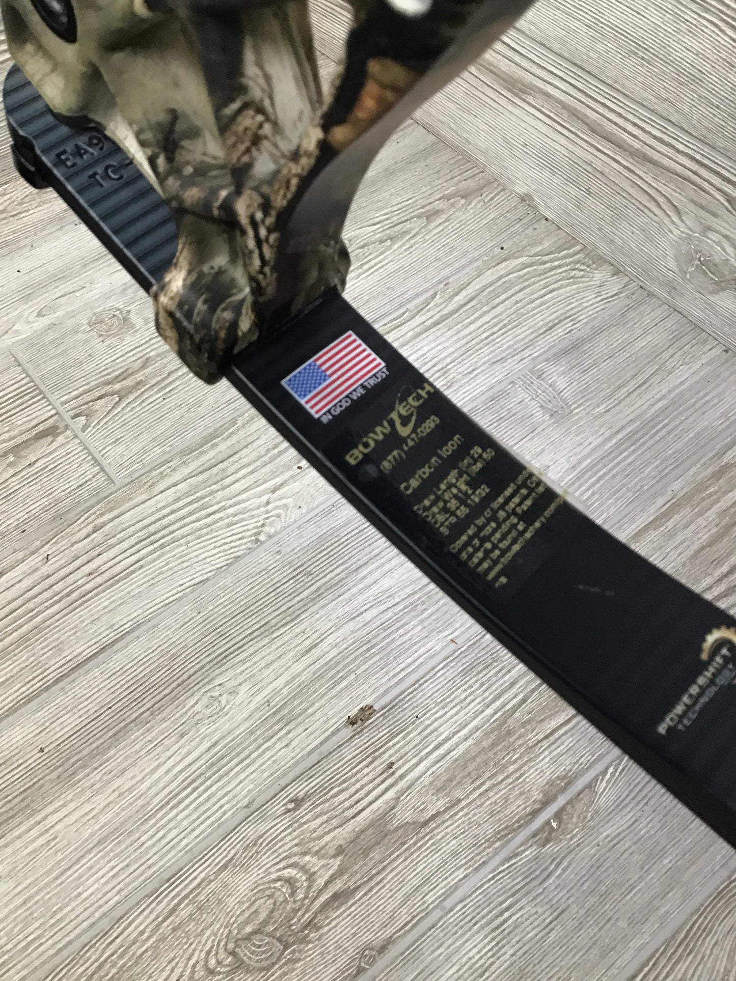 Bowtech Carbon Icon Right Handed 40-50lbs Camo Bow Package
