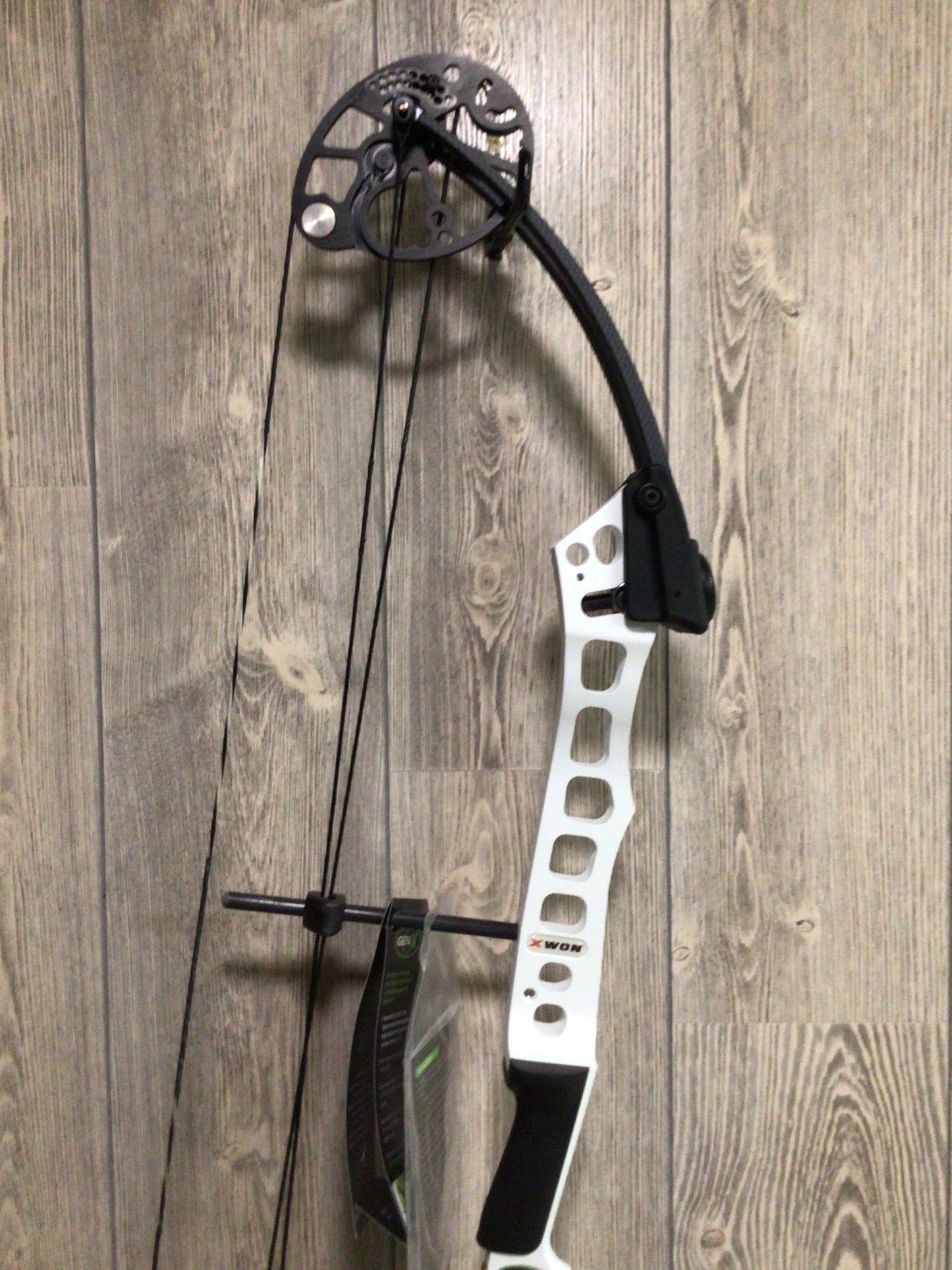 Genesis Left Handed Gen X X Won Bow