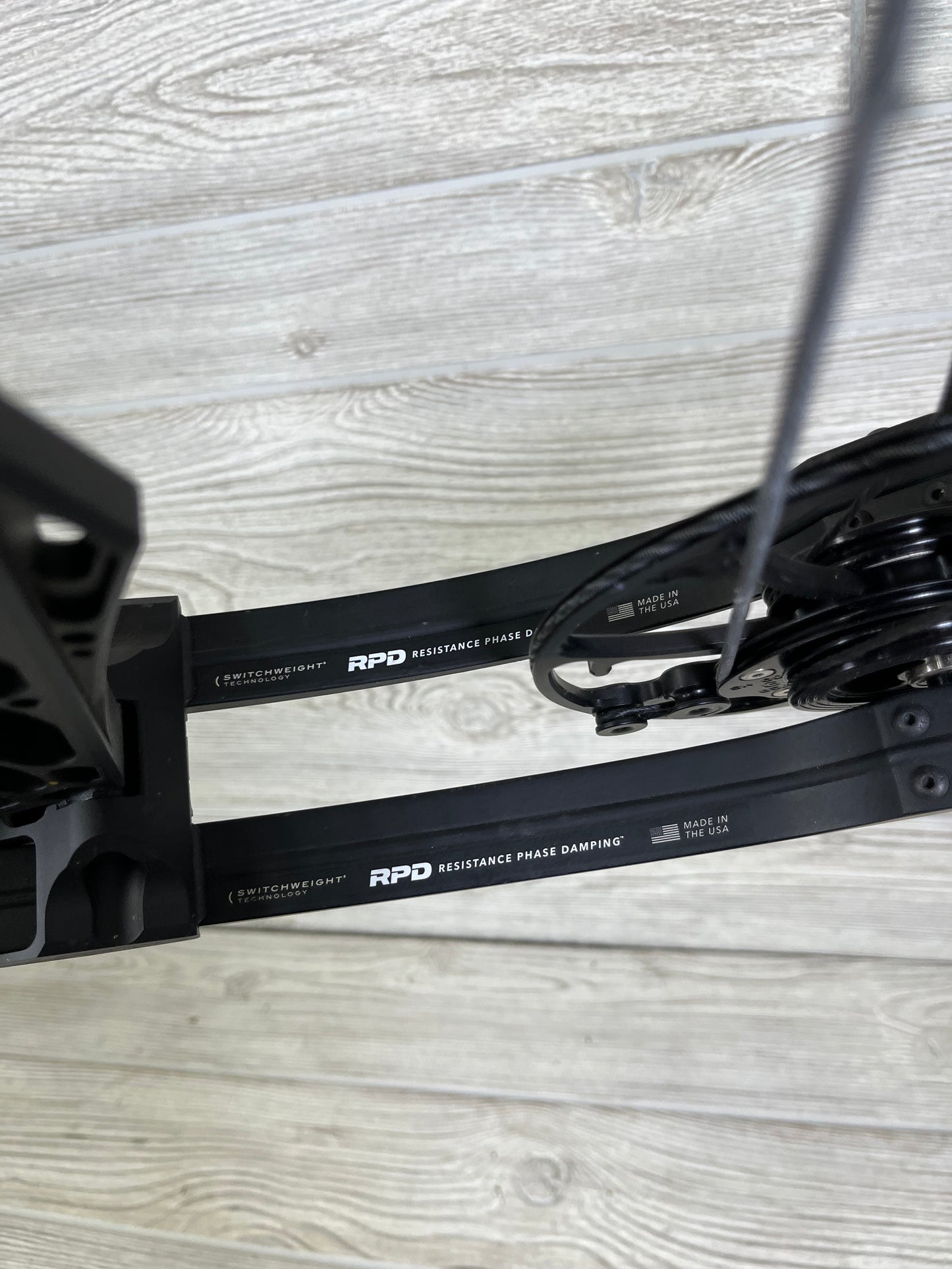 Mathews Phase 4 33 Black RH BOW ONLY