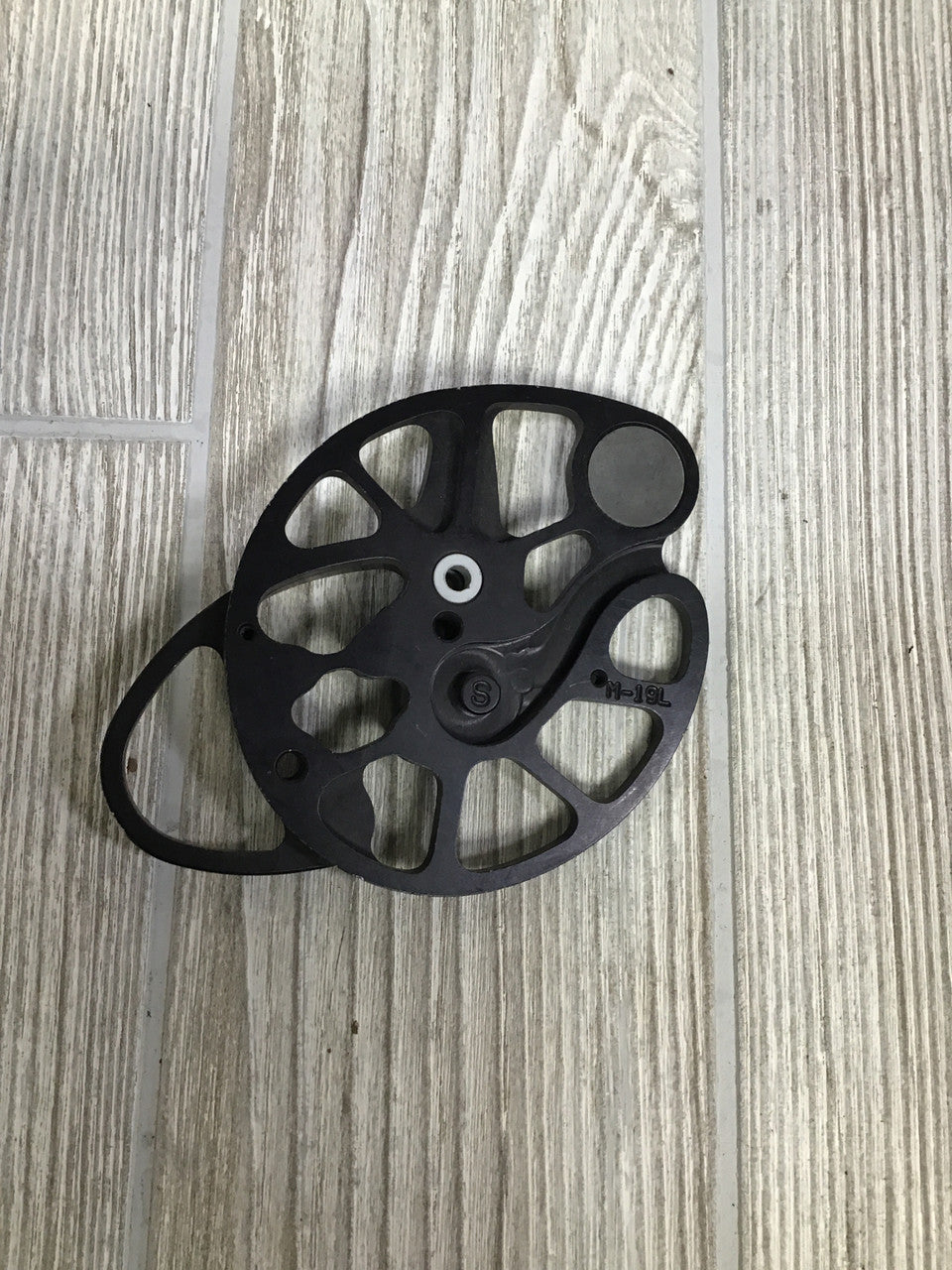 Used Mathews Mustang Left hand cam 19" M-19L