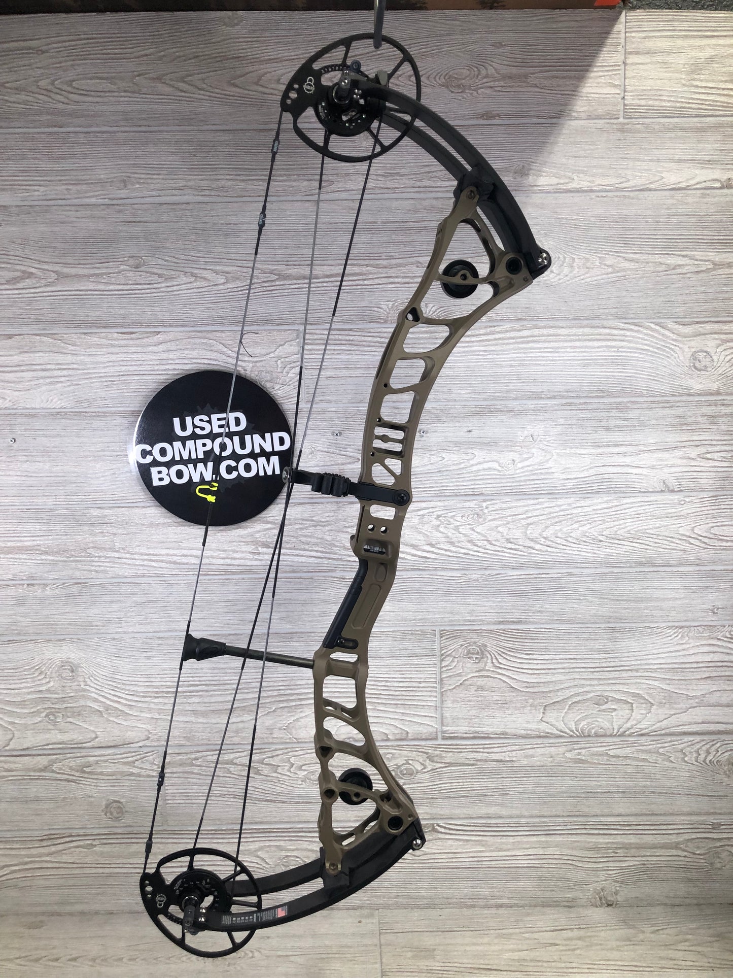 Used Bowtech Virtue Right Hand Tac Stone 60-70lb Bow