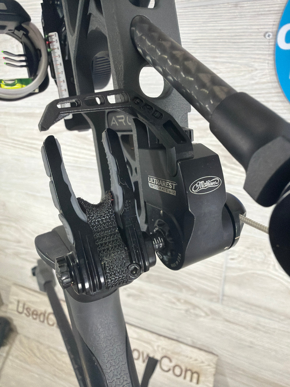Used Mathews ARC 30 29" 70lb Right Hand Shale LOADED Bow Pkg
