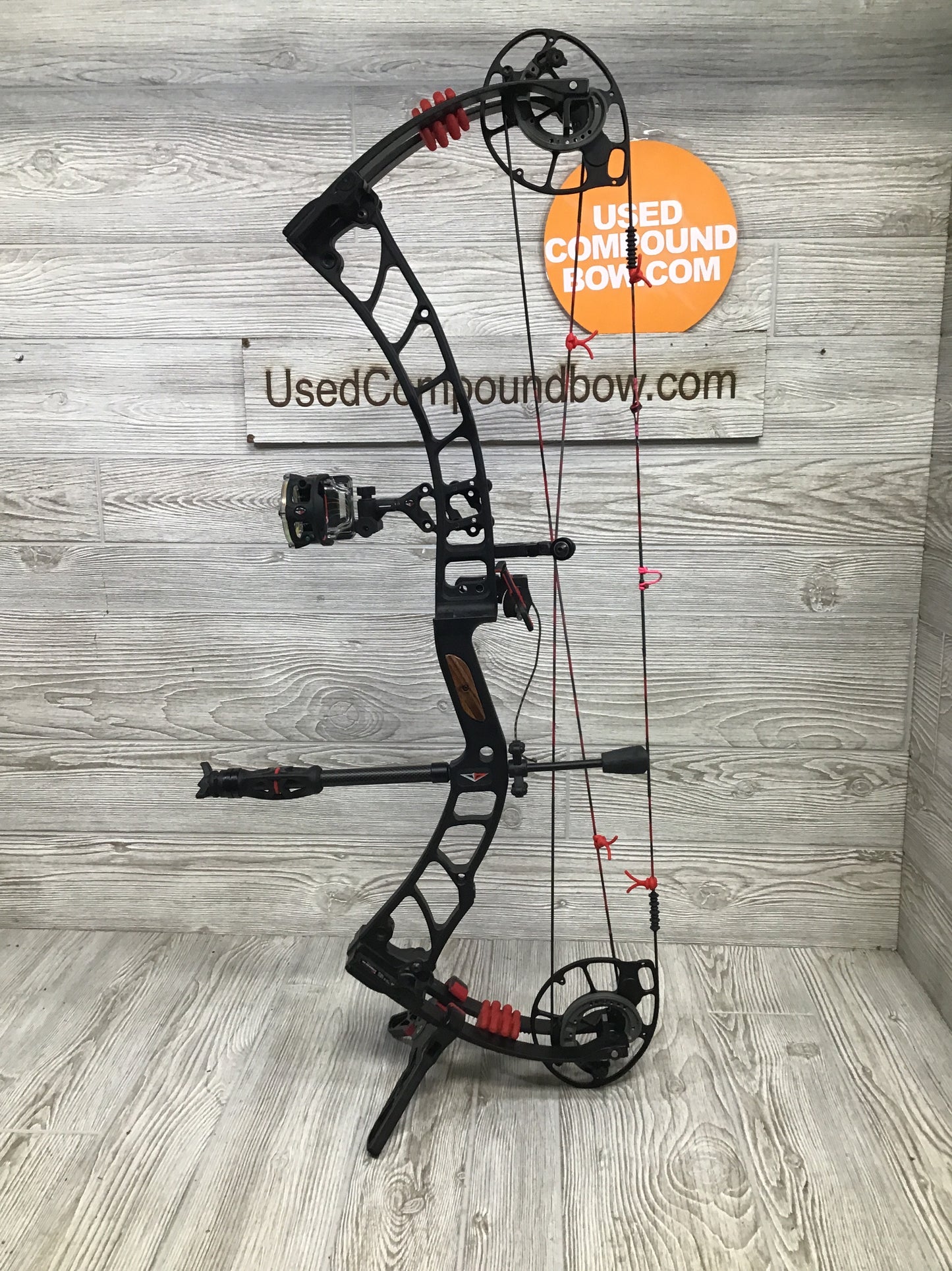 Blackout (Elite) NV-3 Right Handed 60-70# Package