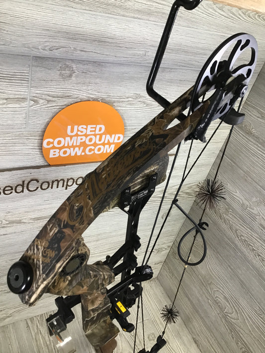 Used Mathews Legacy Right Handed 28 70lb Package
