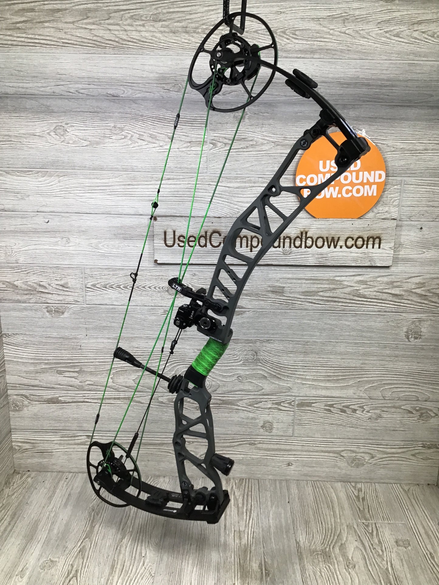 Elite Ethos Slate Gray 60-70# W/Hamskea Epsilon Right Handed