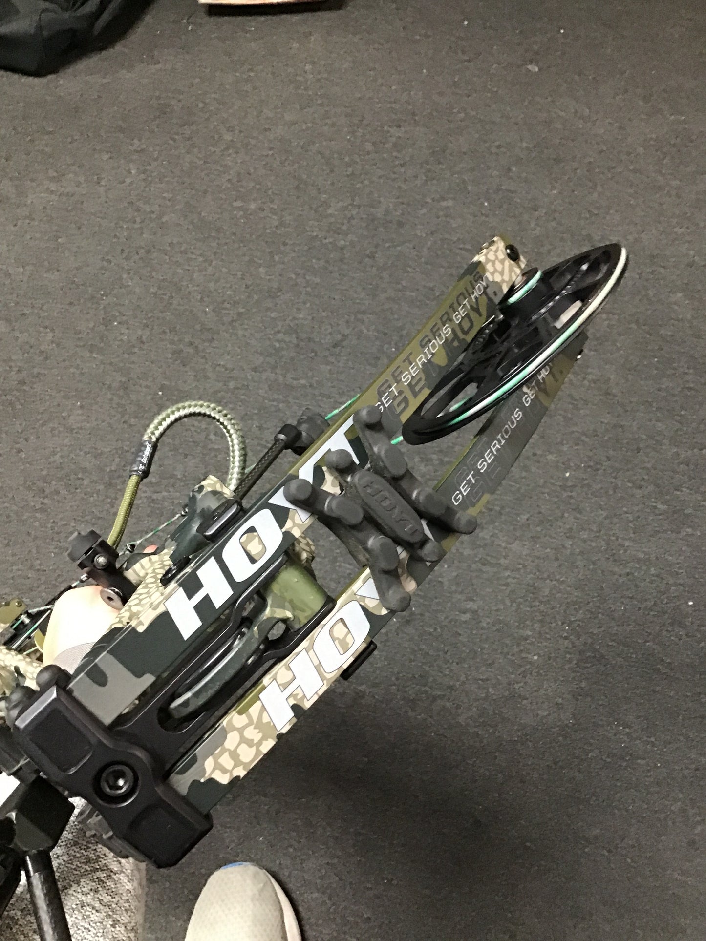Hoyt RX-5 Wilderness 60-70# 25-30 Right Hand Package
