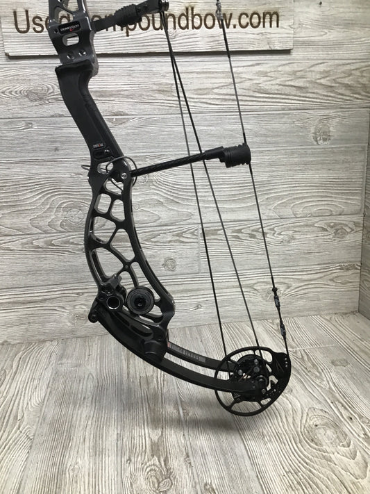 Used Bowtech Reckoning Gen 2 36 50-60# Right Hand Speedway Gray Med Cam
