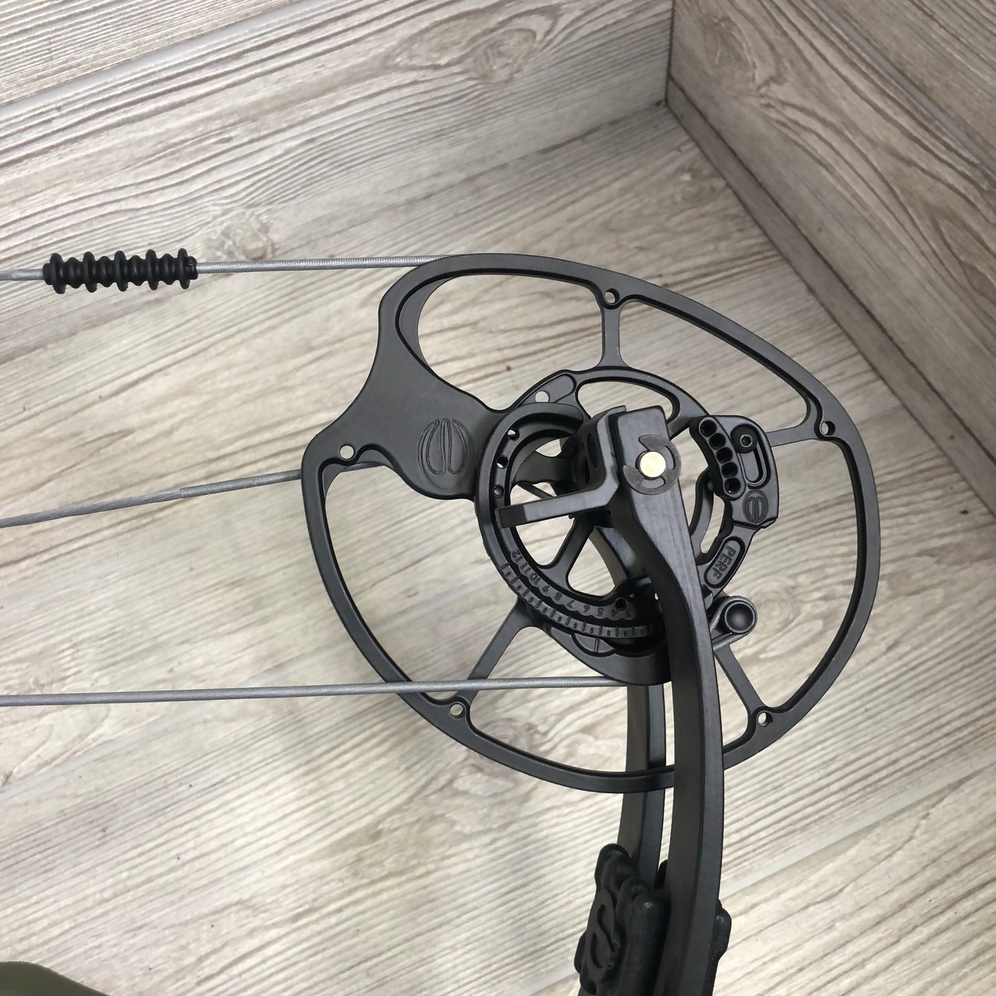 Elite Ethos Outdoor Green Right Handed 60-70lbs Bow