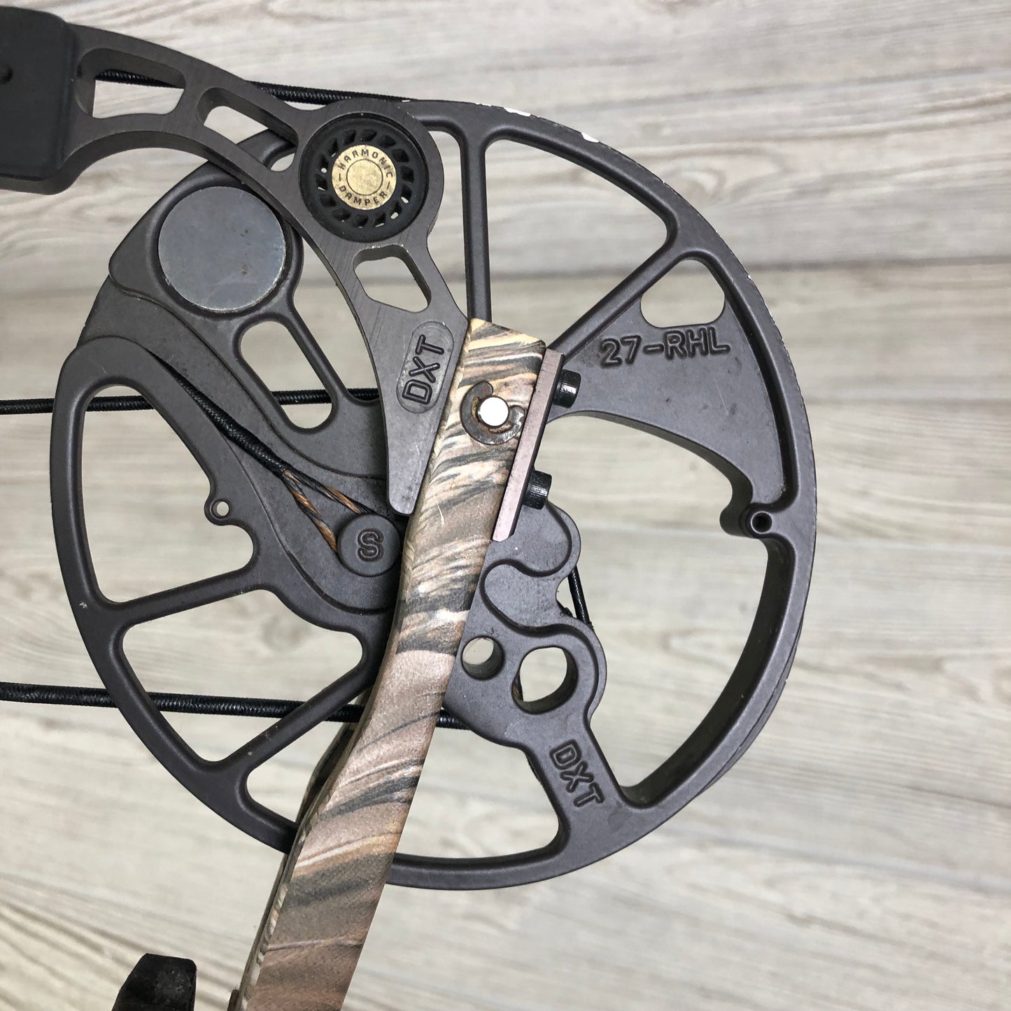 Mathews DXT right hand package 60-70# 27" DL