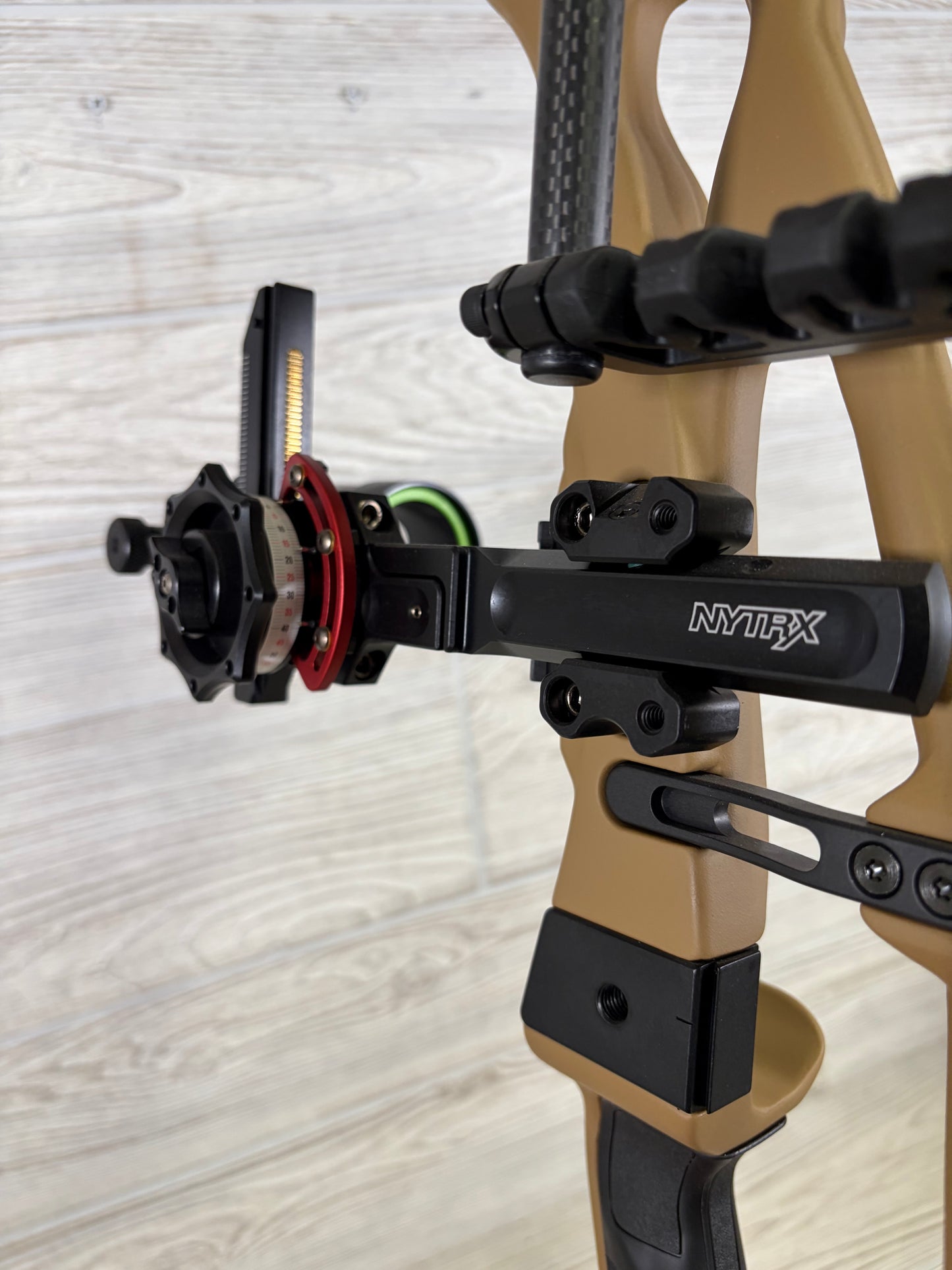 Hoyt RX-9 Left Handed 60-70# Bourbon with Accessories