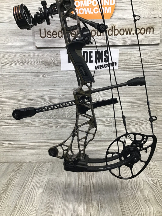 Used Mathews Lift X 29.5 Right Hand Bottomlands riser/Black limbs 28.5/65# LOADED Pkg
