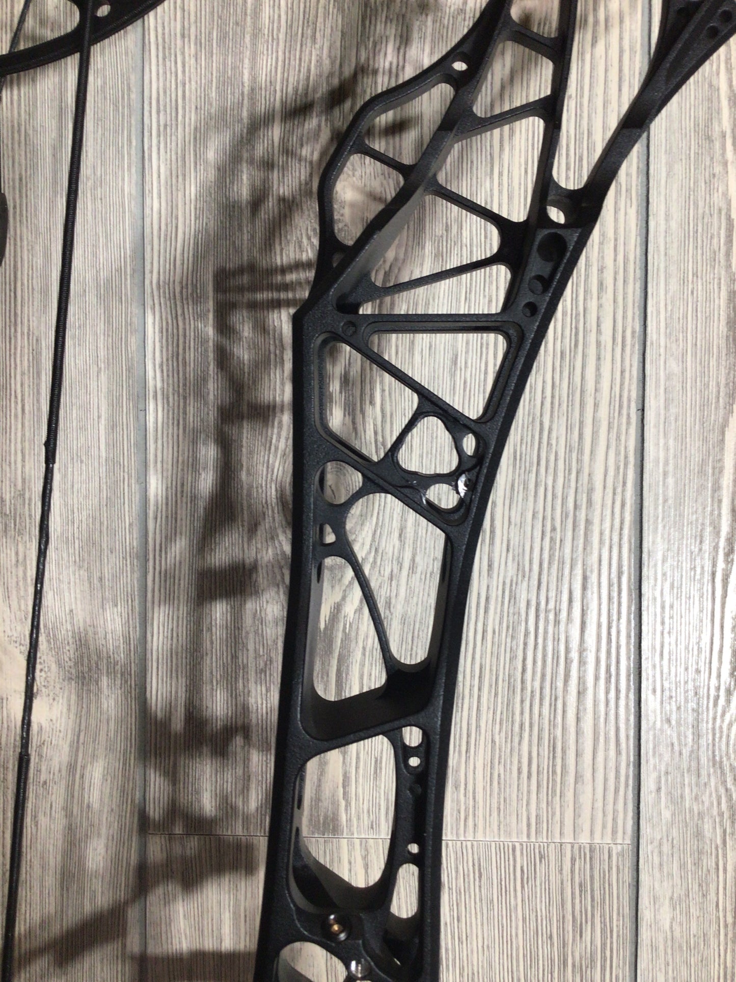 Used Mathews Lift X 29.5 Right Hand Black w/ SCS