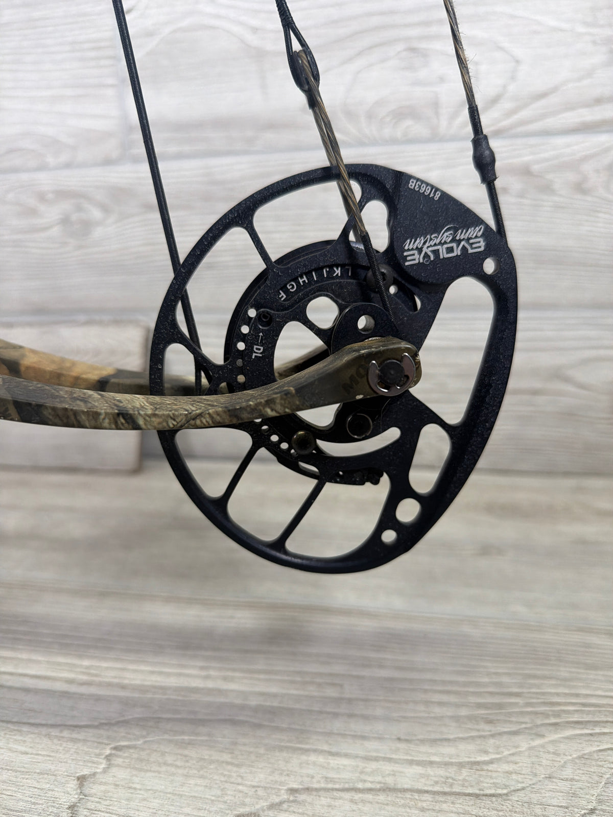 Used PSE Stealth Carbon Air 35 30.5" 70lb Right Hand Camo Bow Pkg
