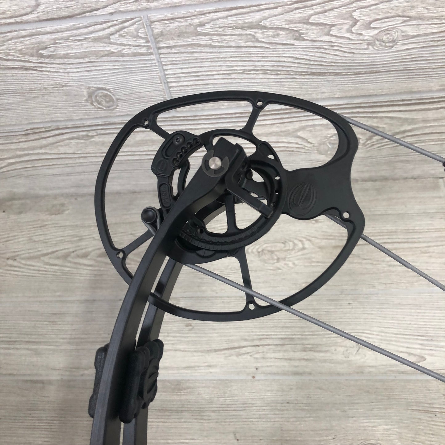 Elite Ethos Outdoor Green Right Handed 60-70lbs Bow