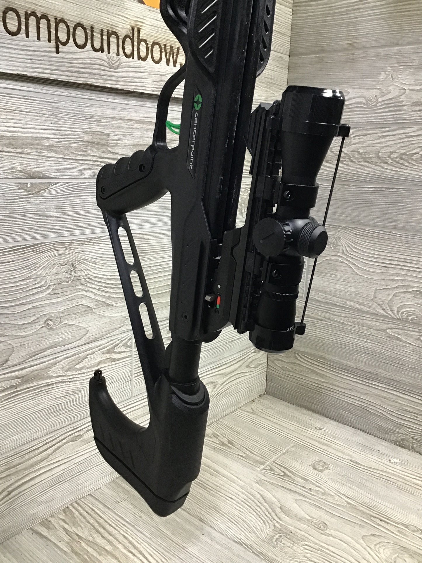 CenterPoint Dagger 405