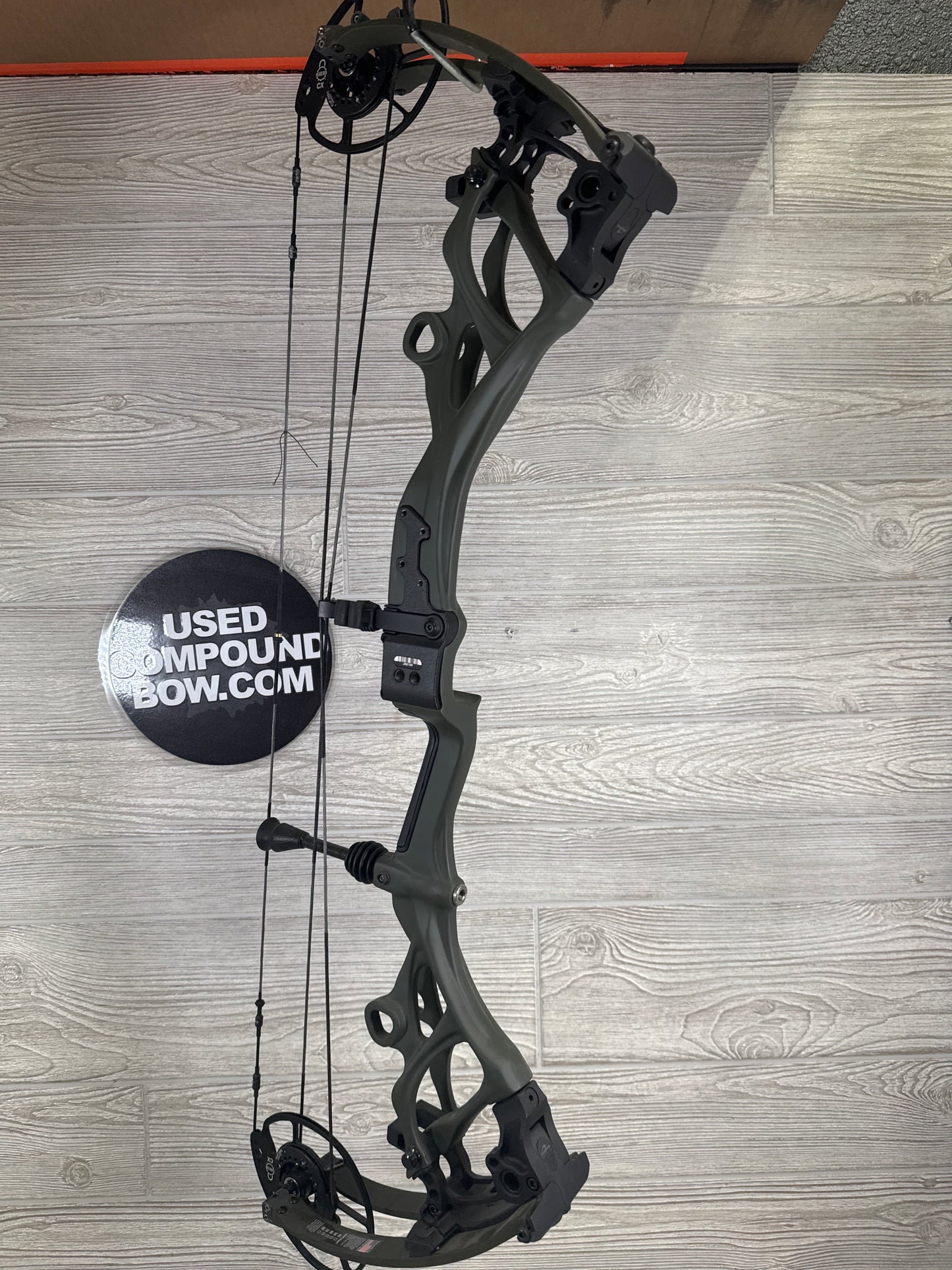 Bowtech Carbon One X 60-70# Right Hand OD Green