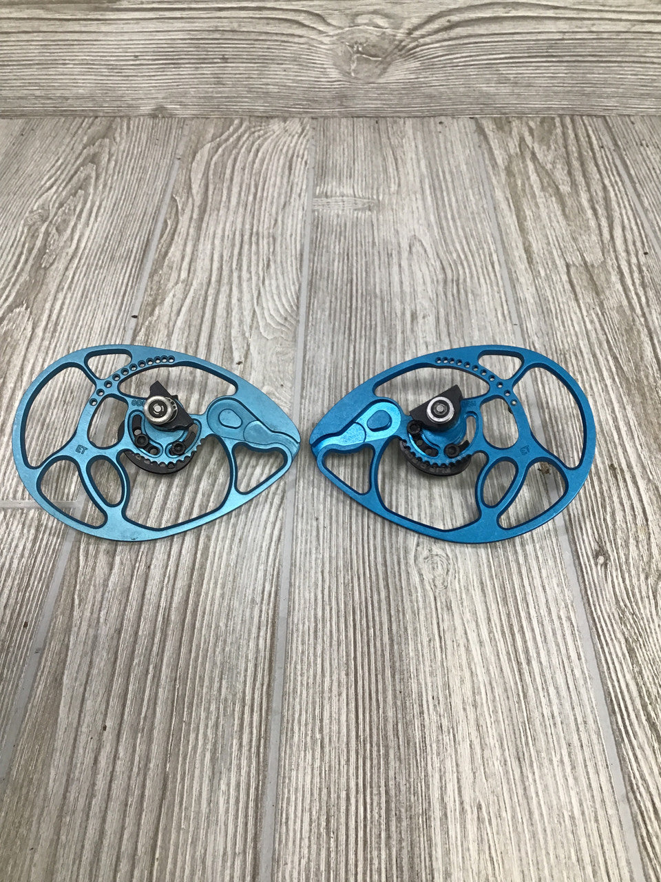 Used Bowtech Eva Shockey Cam Set