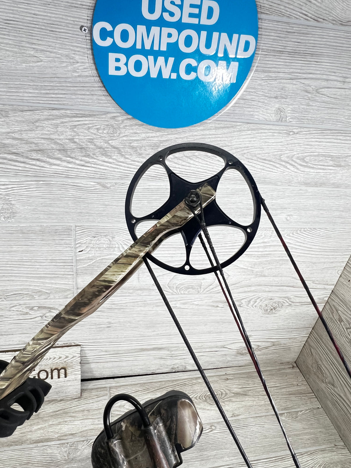 Used PSE Stinger 3G 29" 60lb Right Hand Bow Pkg