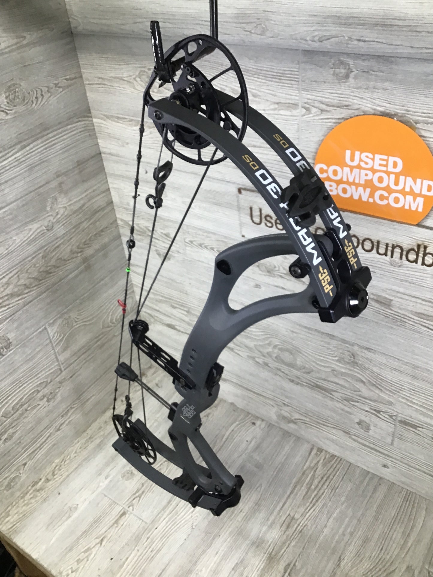 Used PSE Mach 30 DS Charcoal Right Handed 24.5-30" 60/70#